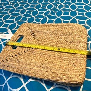 Vineyard Vines Straw tote, NWT